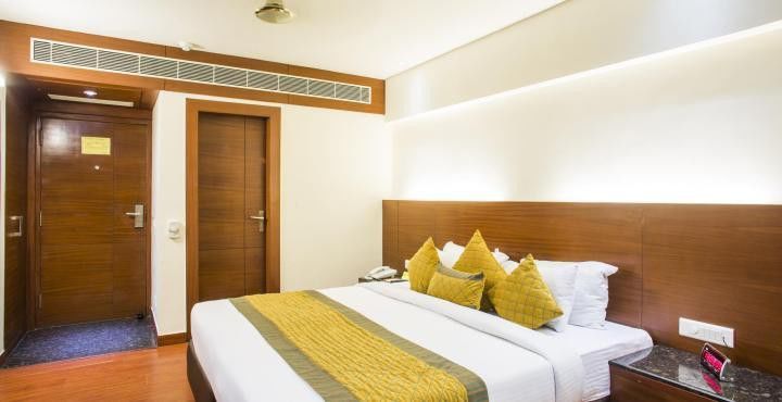 Hotel Royal Cliff Kanpur Ngoại thất bức ảnh