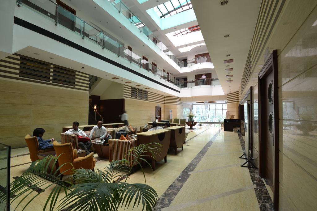 Hotel Royal Cliff Kanpur Ngoại thất bức ảnh